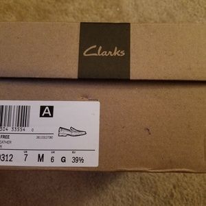 Men's 7.5 Clarks Tilden Free